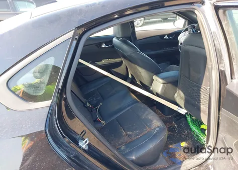 2022 Kia Forte Gt-Line из США, поврежденный, VIN 3KPF54AD4NE426907